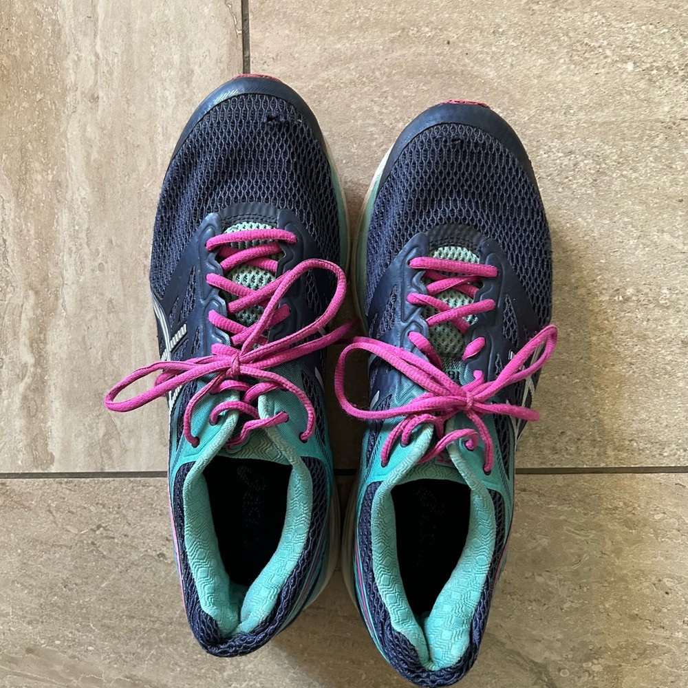 ASICS running shoes Gel Cumulus 18